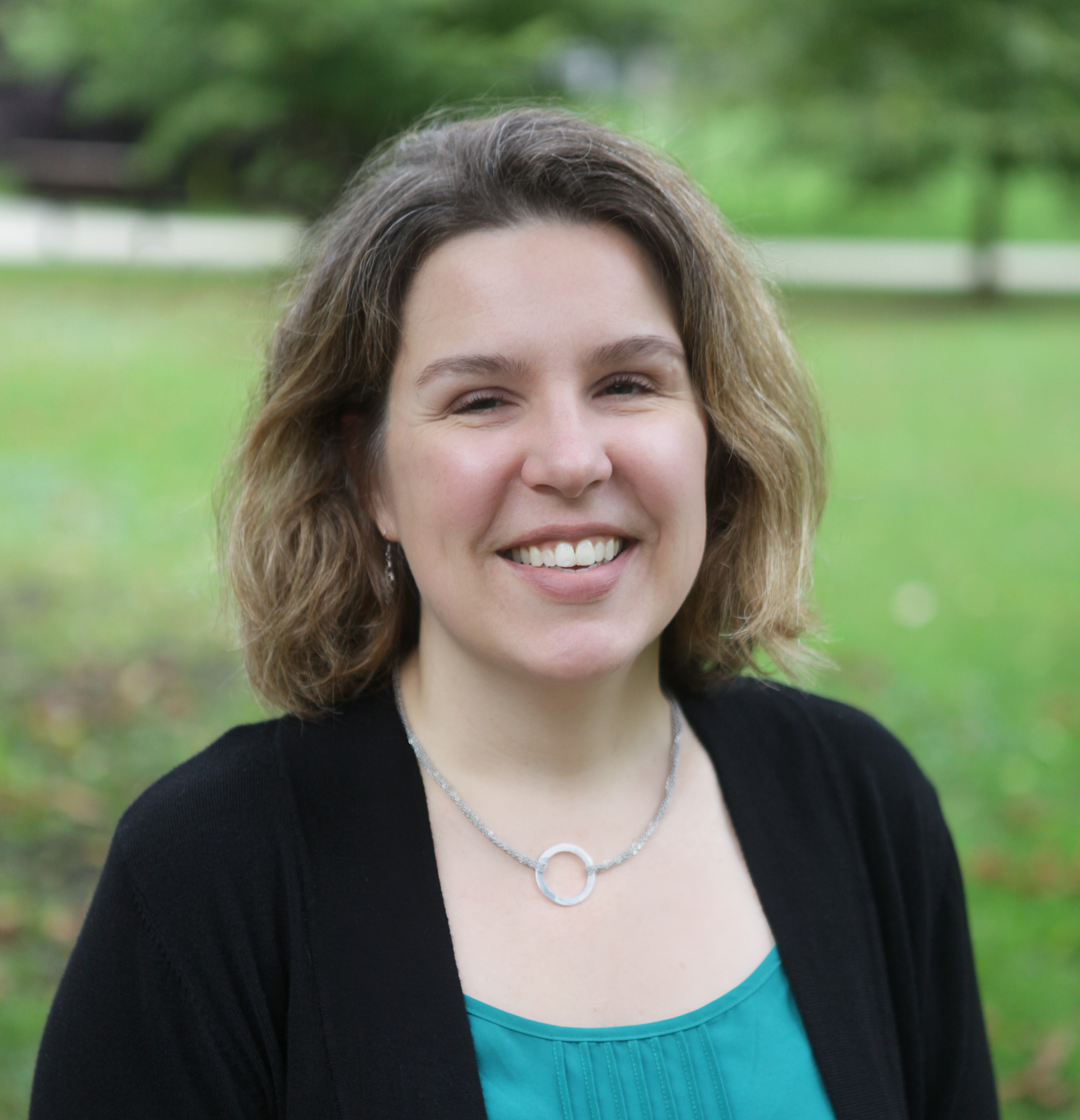 Kristin Raack headshot