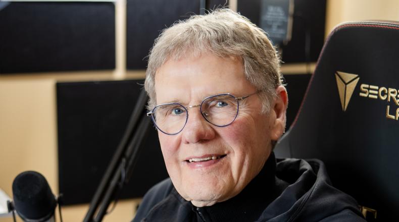 Dr. Bob Johansen headshot