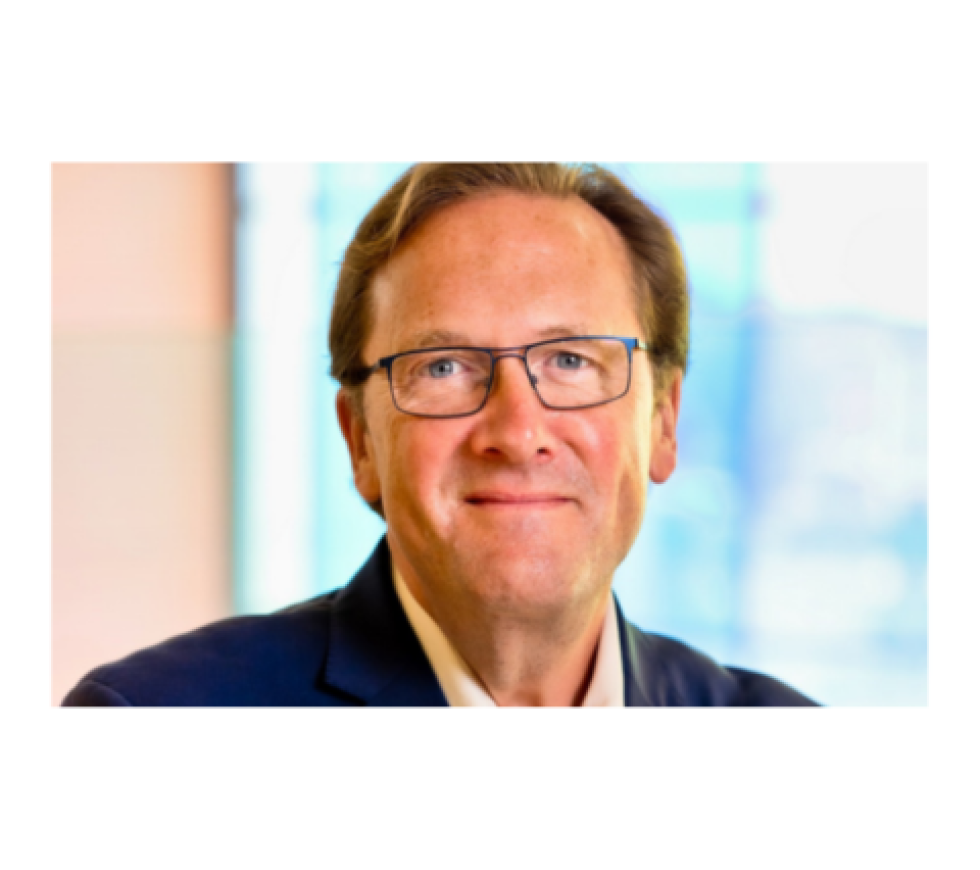 Ken Mayhew headshot