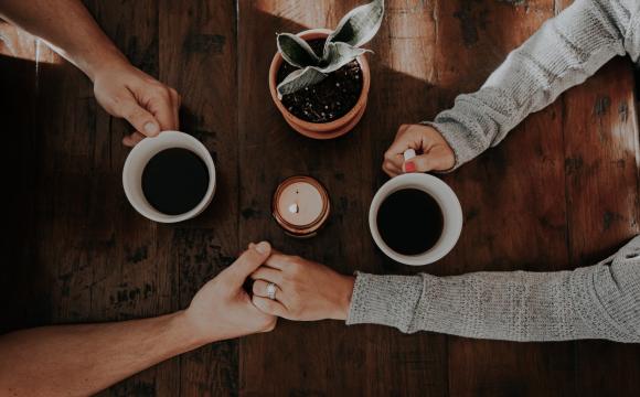 coffee holding hands